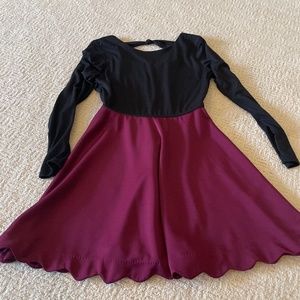Beautiful two-tone long sleeve and open back dress